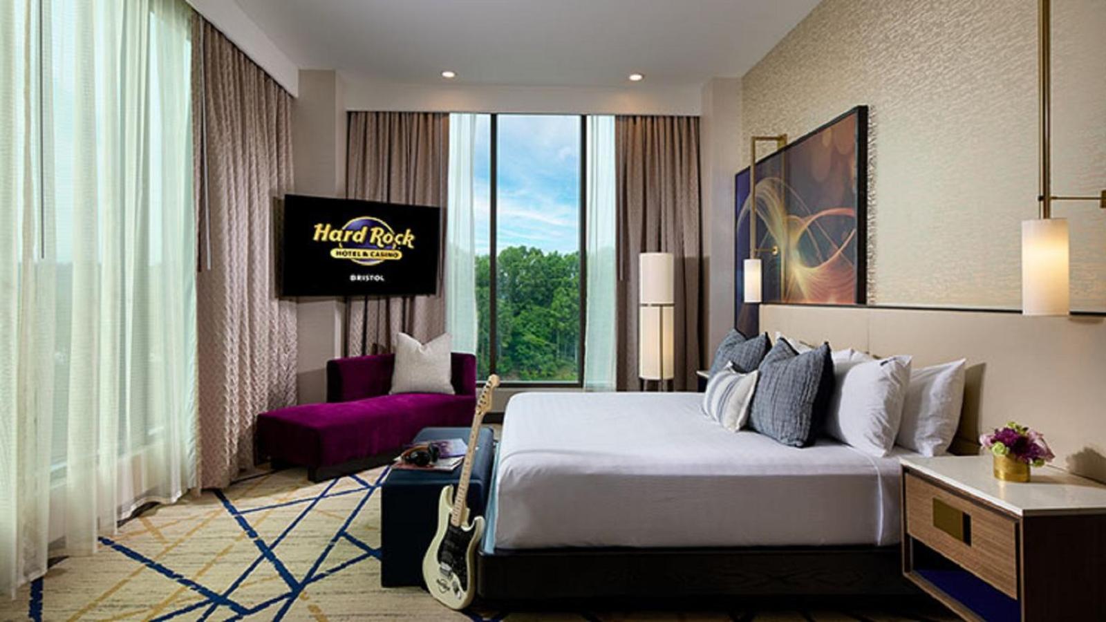 Superior King Suite